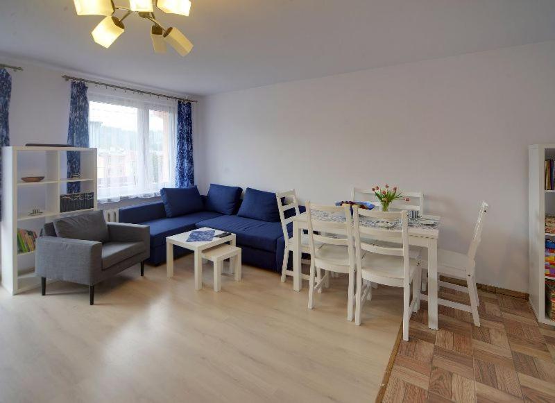 Trevilles - Granatowy Apartment *